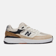 Tênis New Balance Nb Numeric 933 Area Bege