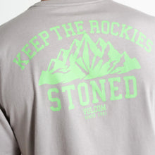 Camiseta Volcom Keep Rockies Stoned Cinza