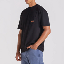 Camiseta Volcom Confort Fit Workwear Certified Preta