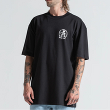 Camiseta Volcom Confort Fit Solo Wolf Preta