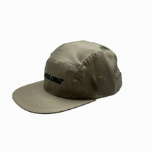 Boné Five Panel Strip Santa Cruz Bege