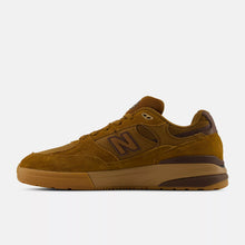 Tênis New Balance Nb Andrew Reynolds Numeric 933 Marrom