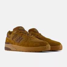 Tênis New Balance Nb Andrew Reynolds Numeric 933 Marrom