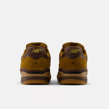 Tênis New Balance Nb Andrew Reynolds Numeric 933 Marrom