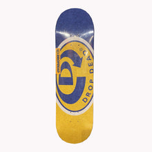 Shape de Maple: O Guia Definitivo Para Potencializar o Seu Rolê
Na hora de montar ou dar um upgrade no carrinho, a escolha do shape é a decisão mais importante para qualquer skatista. Entre as diversas opções de materiais, o shape de Maple se destaca como o padrão ouro da indústria global, sendo a escolha preferida de amadores e profissionais. Mas o que faz dessa madeira a melhor opção para o seu skate?

O Que é um Shape de Maple?
O shape de Maple é fabricado com lâminas de madeira da árvore Bordo (Maple, e